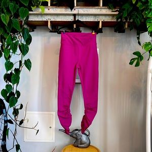 NWT Free People Very Berry Freeform Leggings - Medium